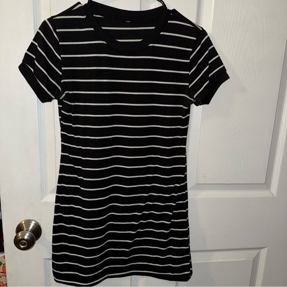 EUC 10/12 Striped Tee Dress - Picture 1 of 4